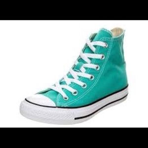 Turquoise converse!